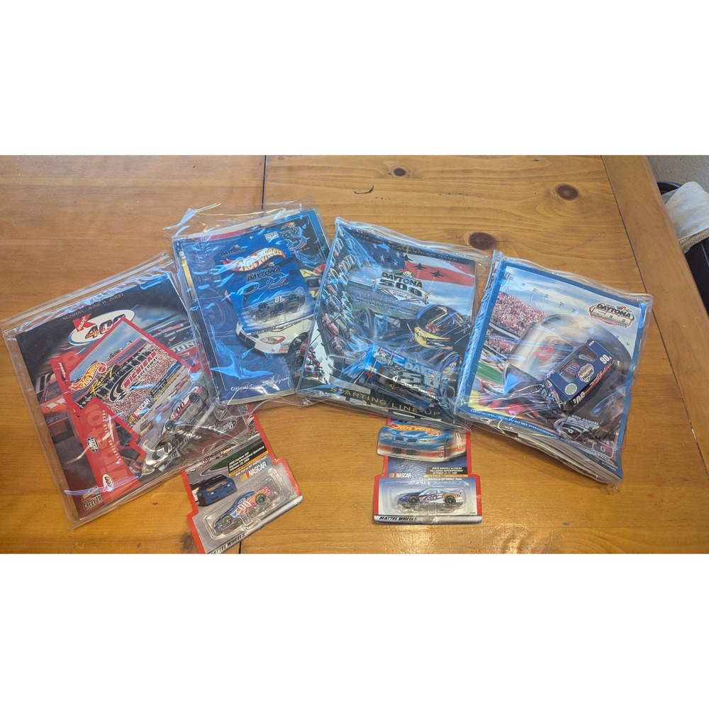 Daytona 500 Souvenir‎ Programs and Hot Wheels Diecast Cars Lot